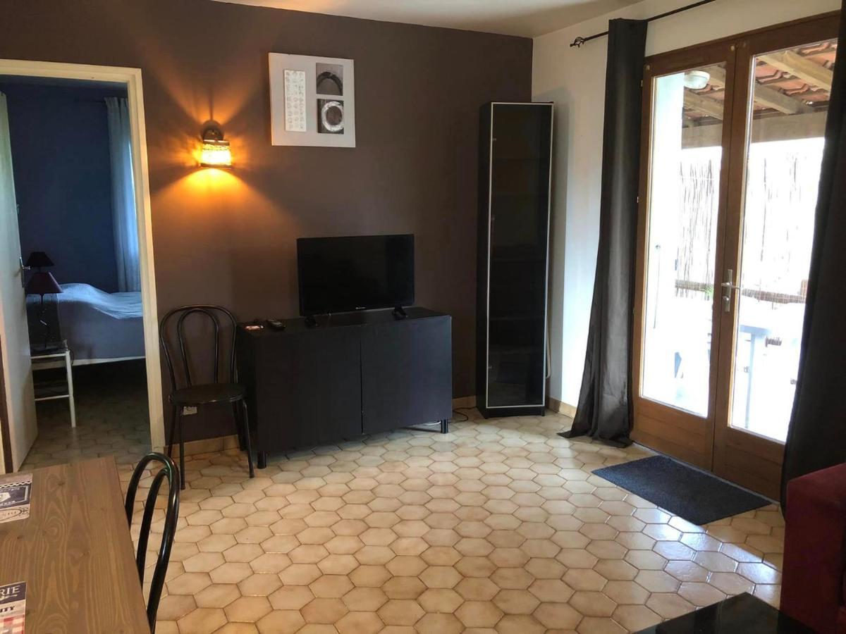 Hotel Les Persedes Lavilledieu  Luaran gambar