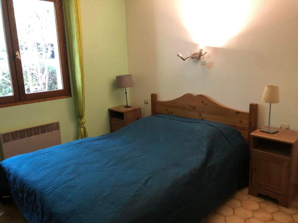 Hotel Les Persedes Lavilledieu  Luaran gambar