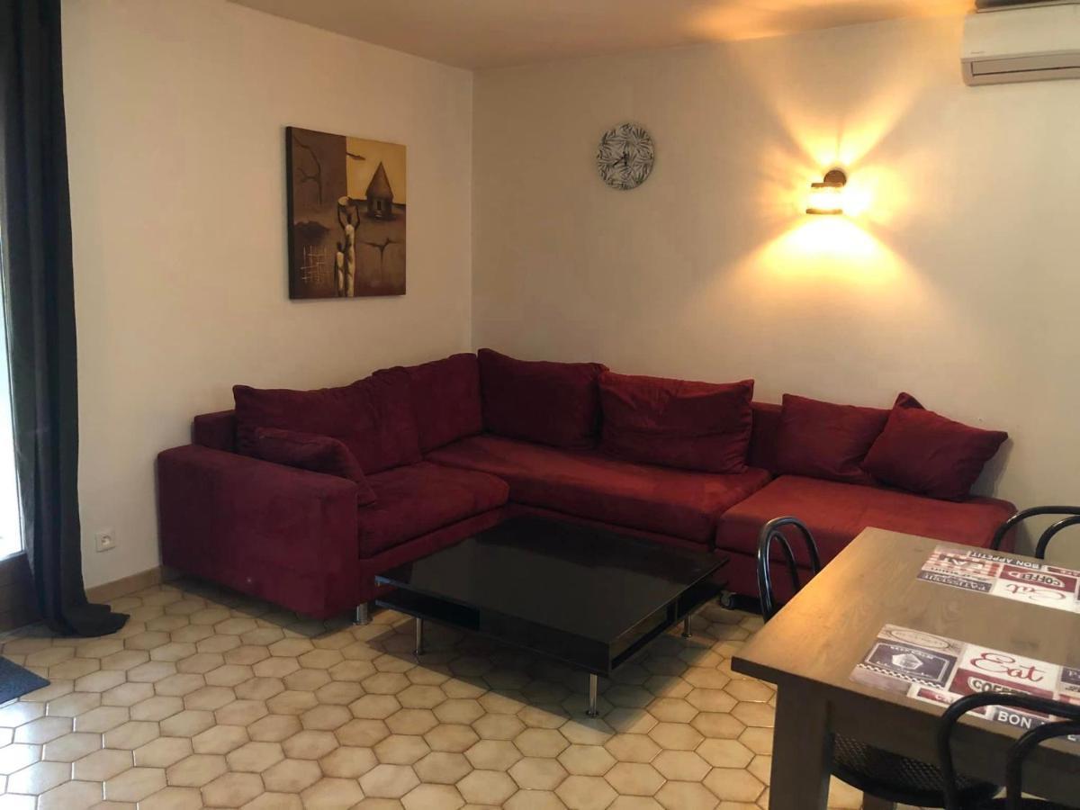 Hotel Les Persedes Lavilledieu  Luaran gambar