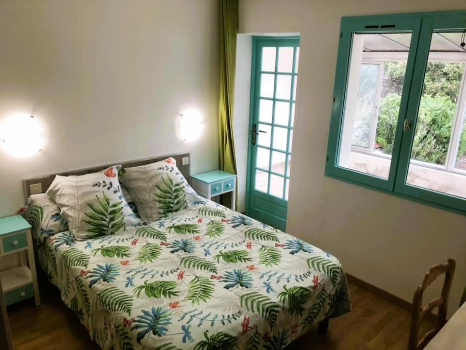 Hotel Les Persedes Lavilledieu  Luaran gambar