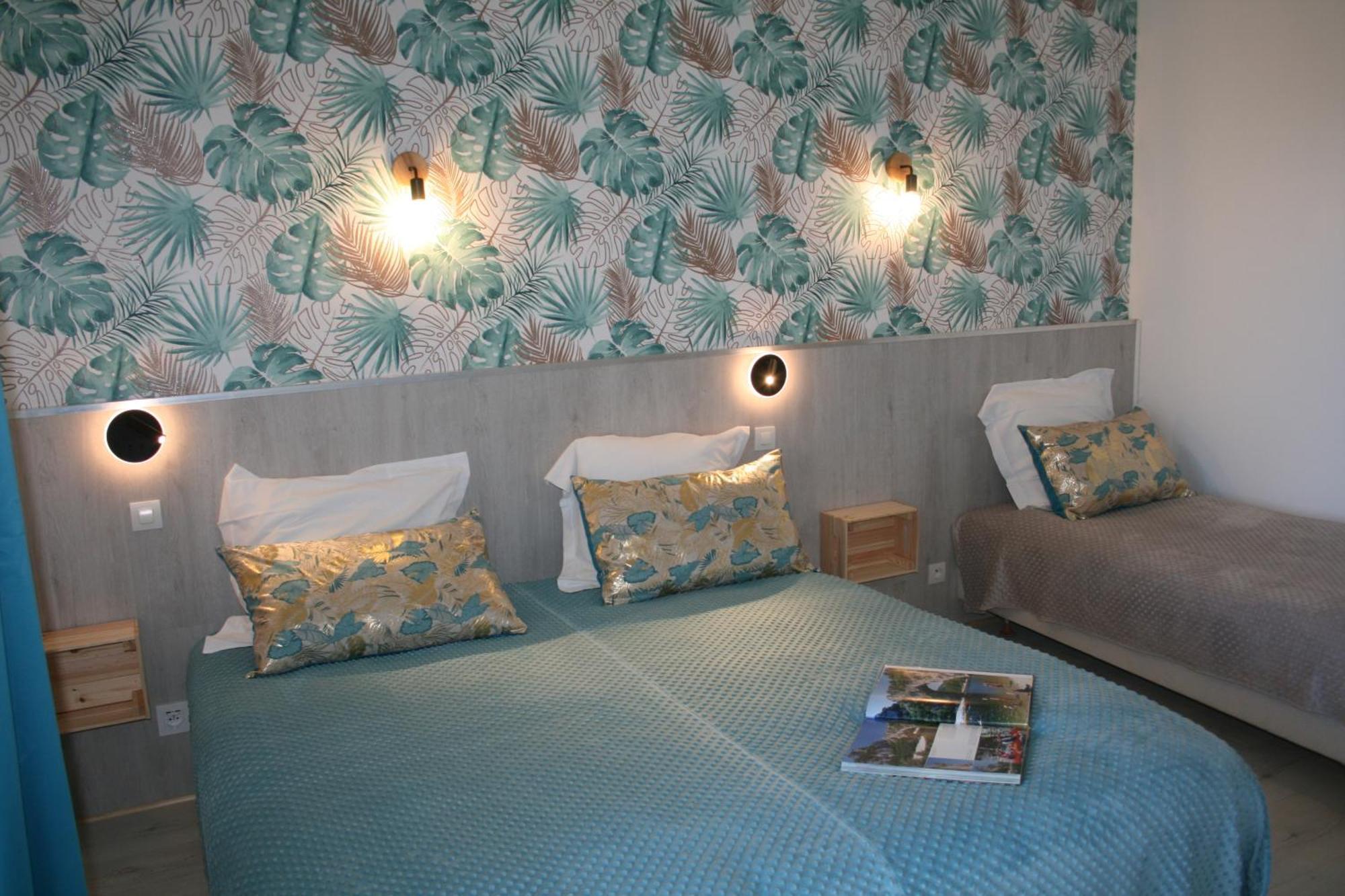 Hotel Les Persedes Lavilledieu  Luaran gambar