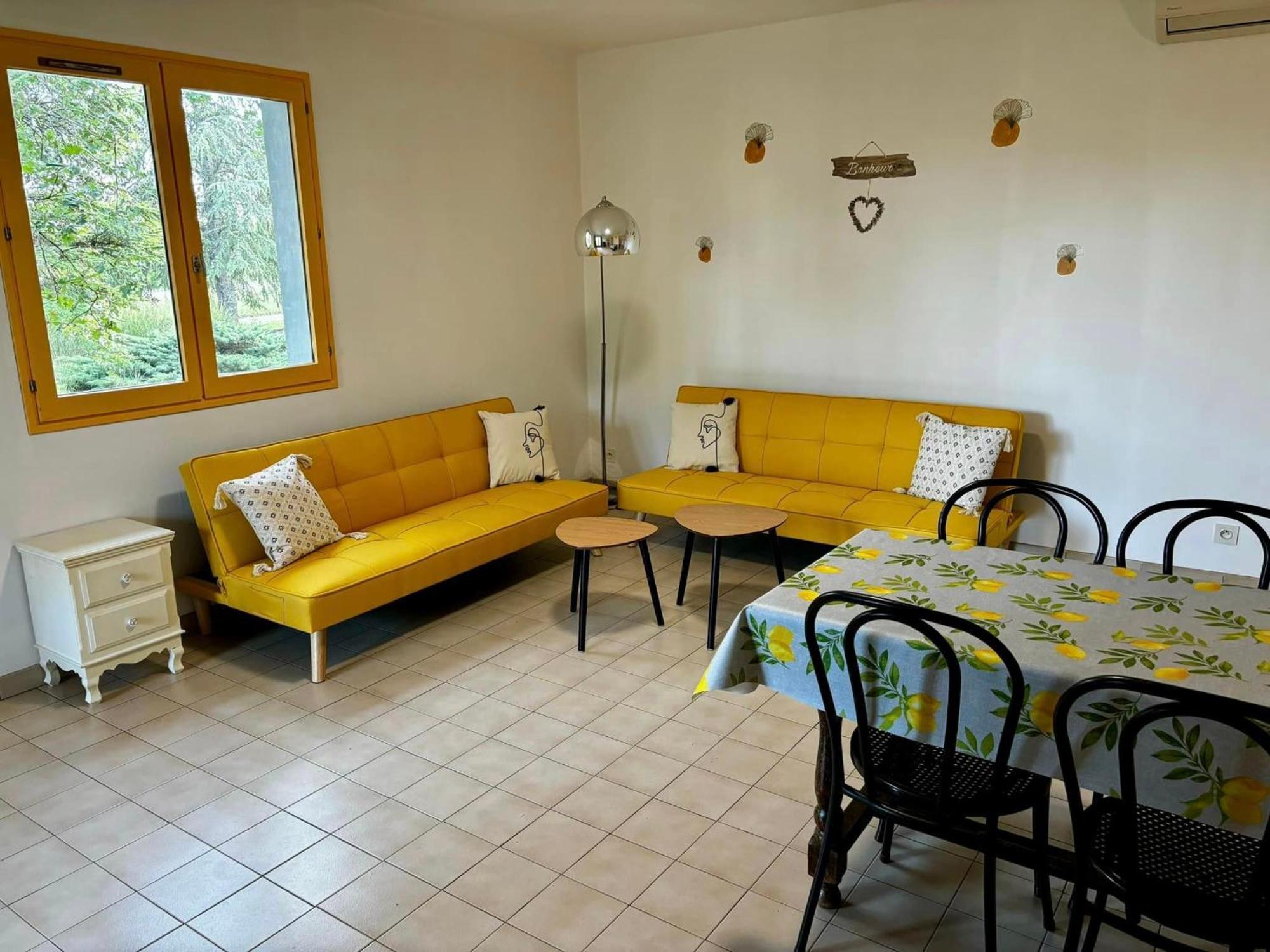 Hotel Les Persedes Lavilledieu  Luaran gambar