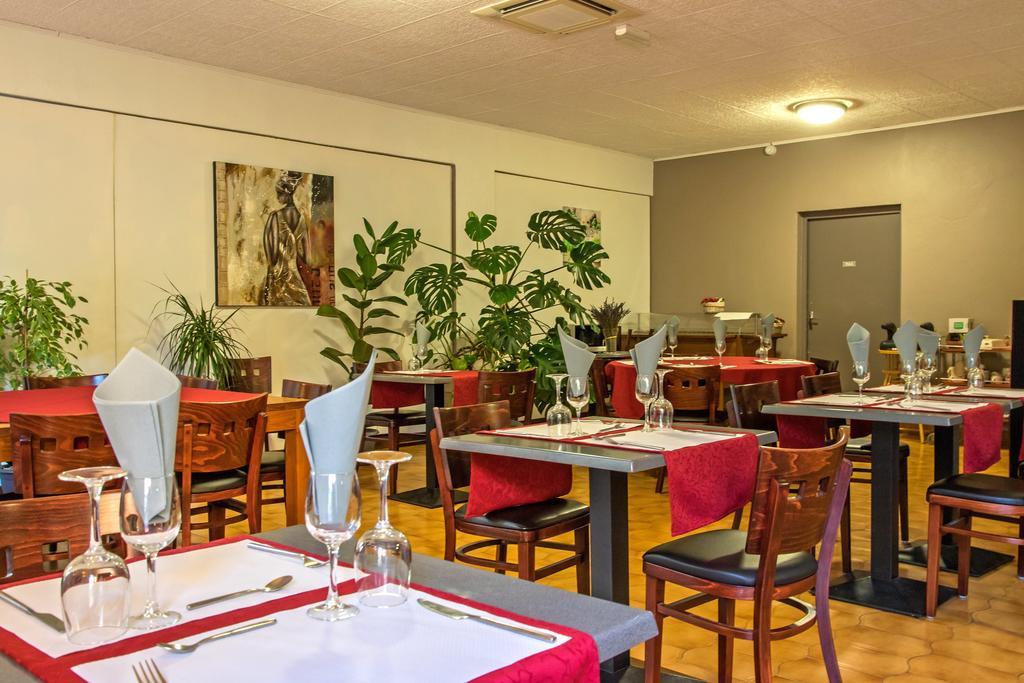 Hotel Les Persedes Lavilledieu  Luaran gambar